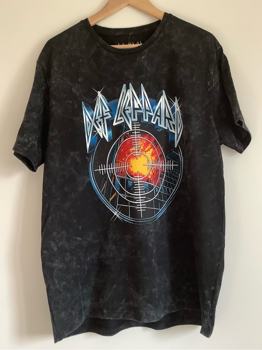Def Leppard Men’s  Rock Till You Drop Tour  , Tie-Dye Black Shirt  Sz.L
